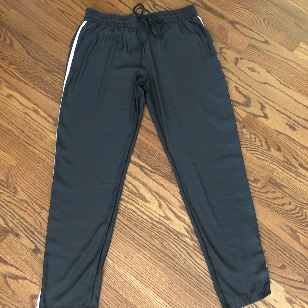 American Eagle Outfitters Gray and White Joggers - FINAL SALE